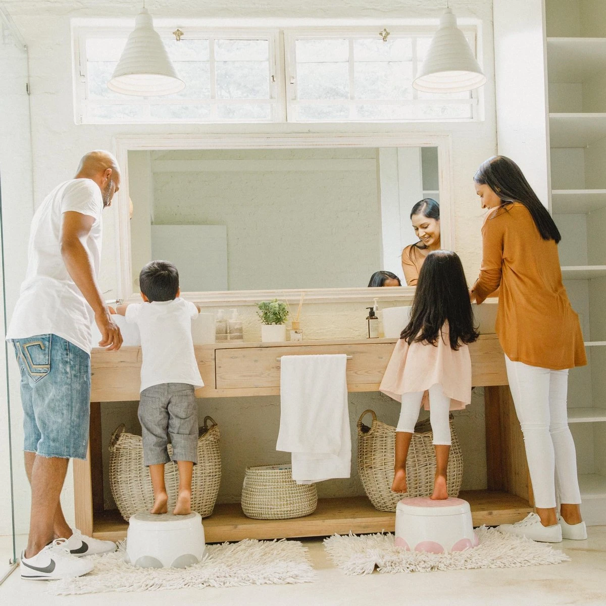 Bumbo Step 'n Potty Powder Blue -Toilet Trainer- Brilverkleiner Met Opstapje -Toilet Bril Zitje - 3 In 1 WC Potje - WC Verkleiner - WC Zindelijkheids Training Voor Jongens/Meisjes - Urinoirs Voor Kind/Peuter Van 2 Tot 7 Jaar - Wit Met Blauw - Afbeelding 5