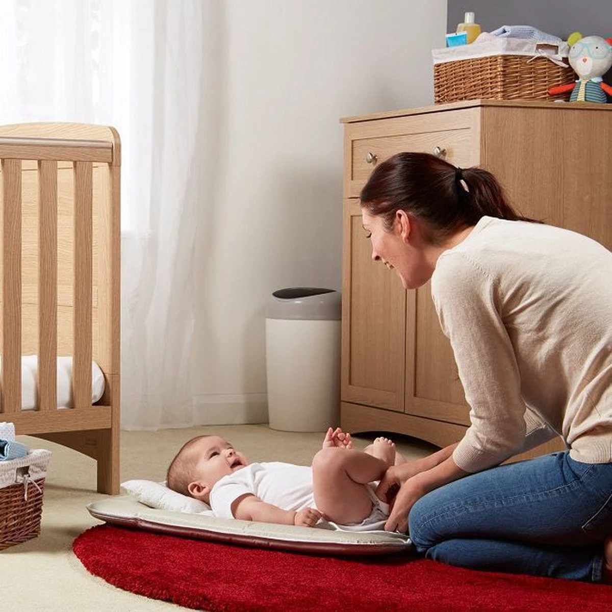 Tommee Tippee Simplee Sangenic Luieremmer, Milieuvriendelijker Systeem, Inclusief 1 Navulcassette Met Duurzaam Geproduceerde Antibacteriële GREENFILM, Grijs - Afbeelding 7