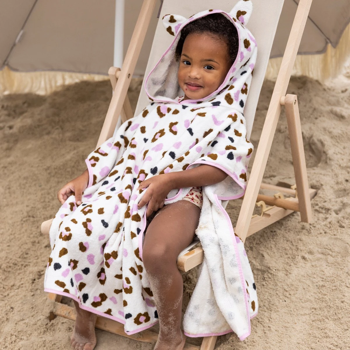 Swim Essentials - Strandponcho Offwhite Panterprint - Poncho's - Afbeelding 2