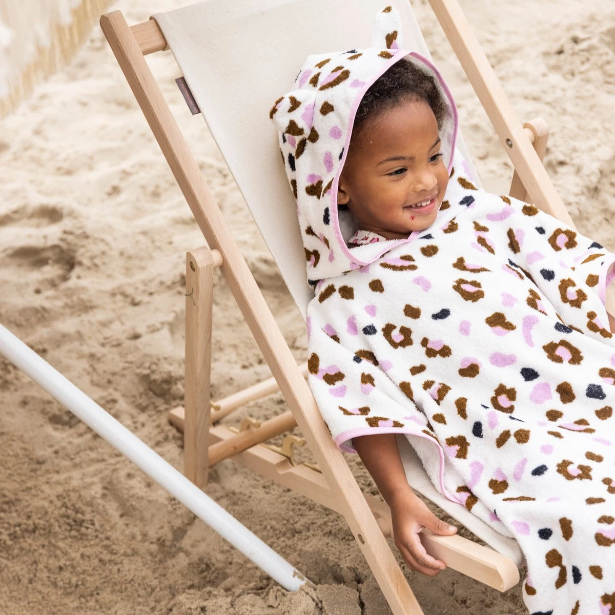 Swim Essentials - Strandponcho Offwhite Panterprint - Poncho's - Afbeelding 5