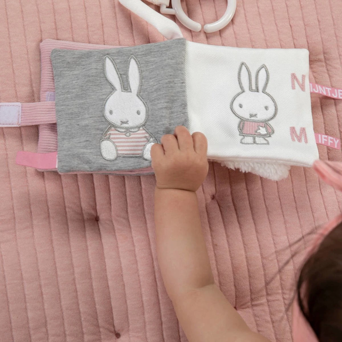 Buggyboekje Nijntje Pink Baby Rib - Afbeelding 5